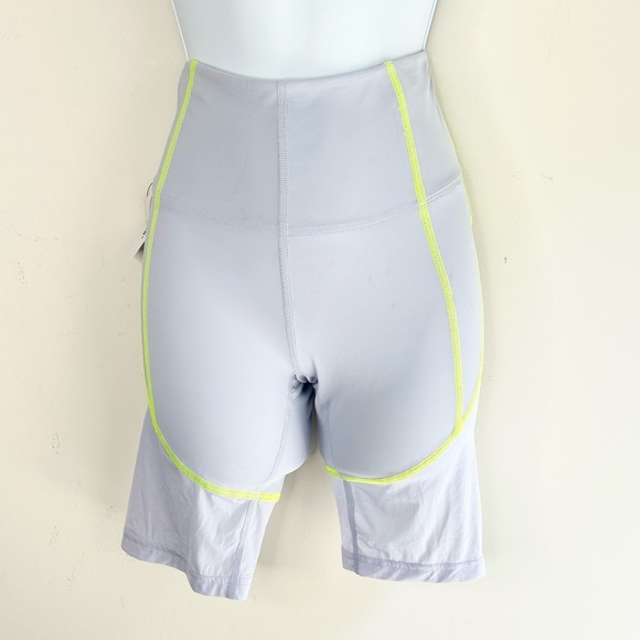 Tna Aritzia Sereno Biker Shorts High Rise Waist Pale Violet Purple Size XS - Picture 16 of 16